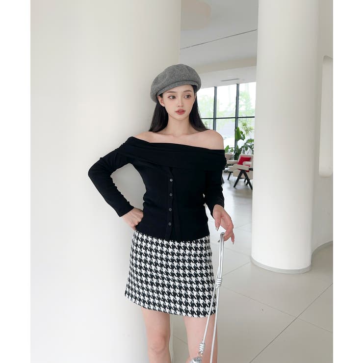 ブラック | 2WAYフロントボタンデザインニットプルオーバー | aimoha 