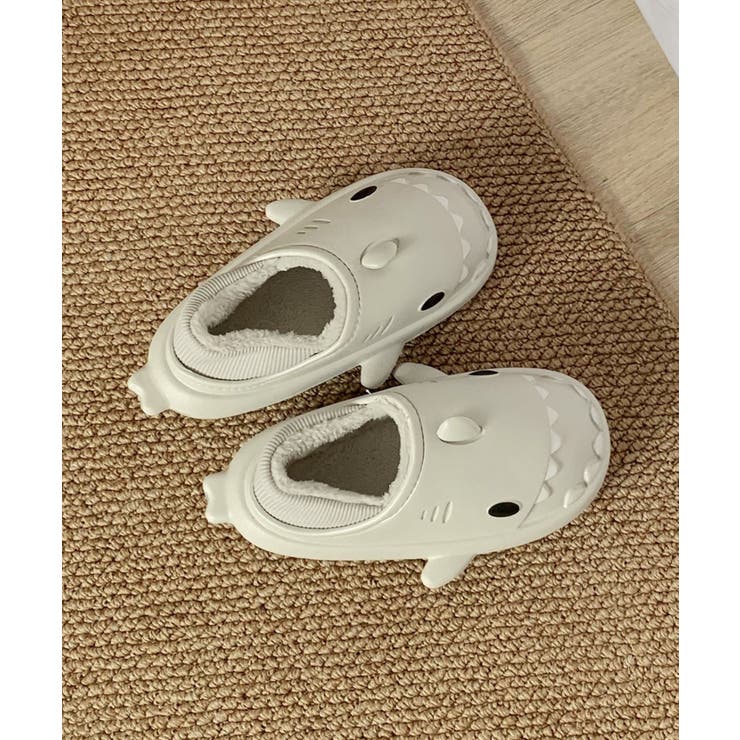 グレー | 【aimoha-KIDS-】キッズ サメモチーフ裏ボアサンダル | aimoha kids