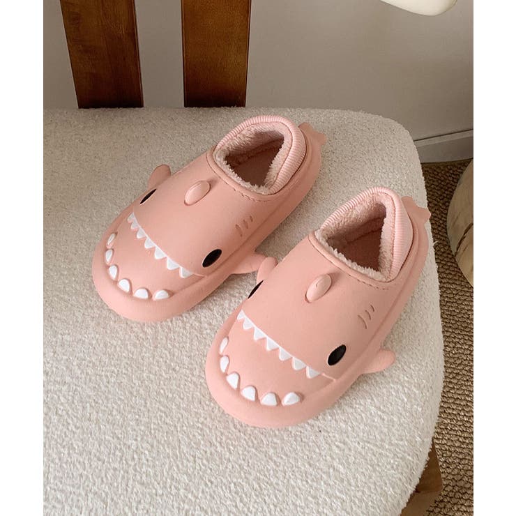 ピンク | 【aimoha-KIDS-】キッズ サメモチーフ裏ボアサンダル | aimoha kids