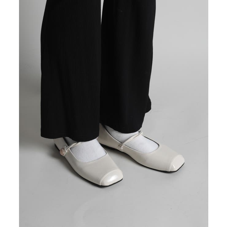 オフホワイト | 【shoes365】ストラップスクエアトゥフラットシューズ | aimoha 