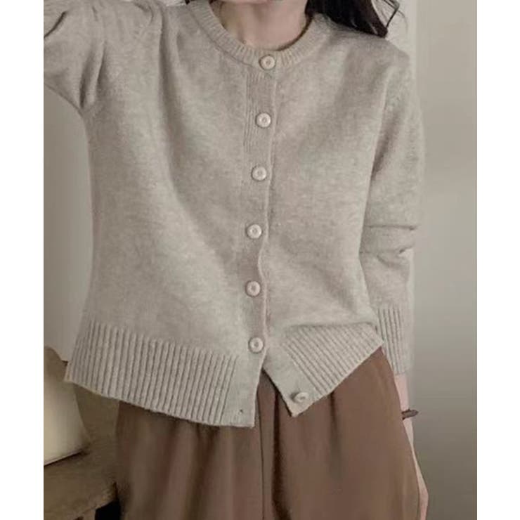 ベージュ