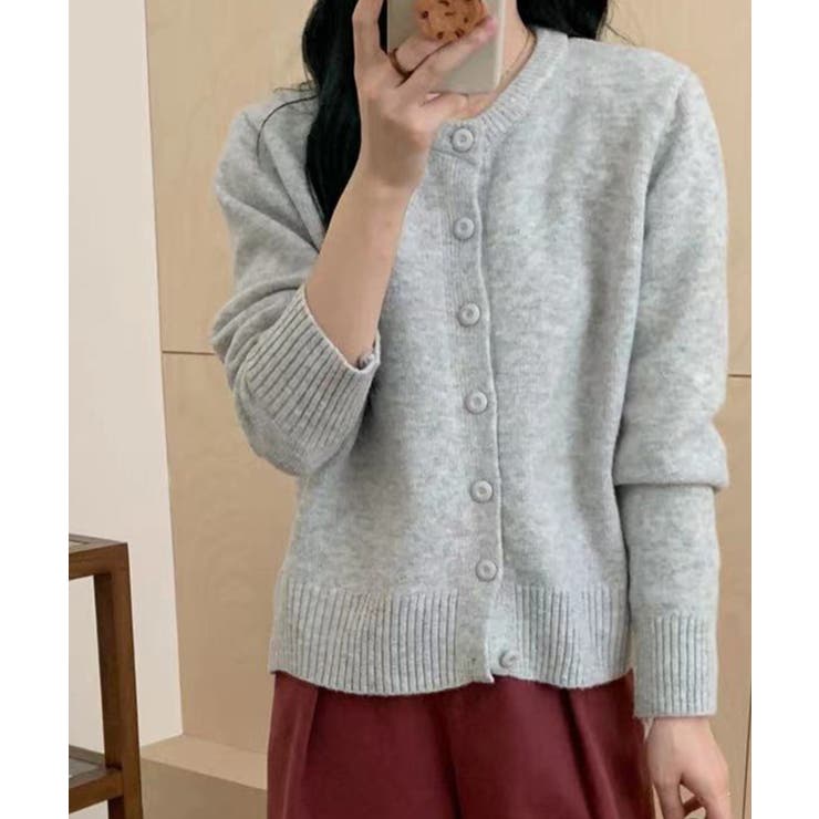 グレー