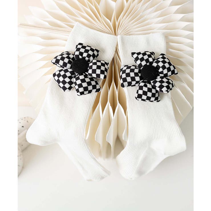 ホワイト2 | チェック柄大きな花ソックス | aimoha 