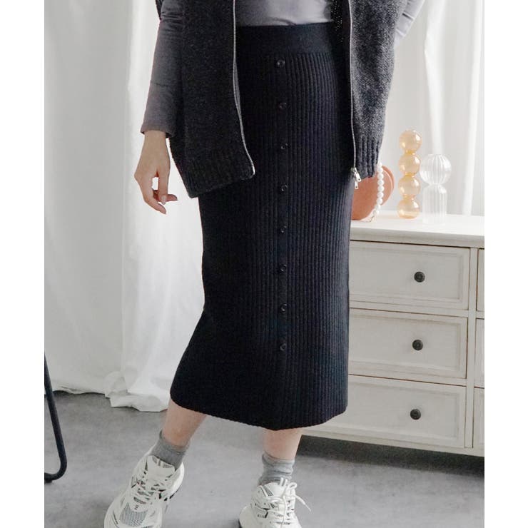 ブラック | エレガントリブボタンスカート ニットロングスカート【AW】 | aimoha 
