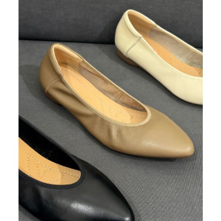 ベージュ | 【Decade classic】シンプルポインテッドトゥレザーフラットシューズ | aimoha 