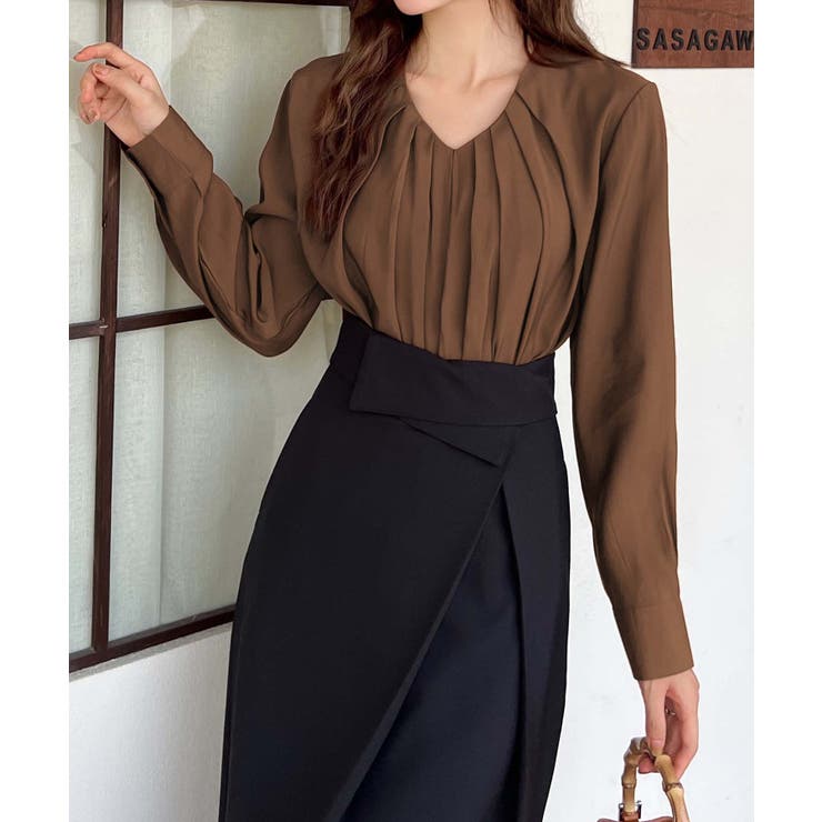 モカ | 【BANICO】プリーツVネックブラウス | aimoha 