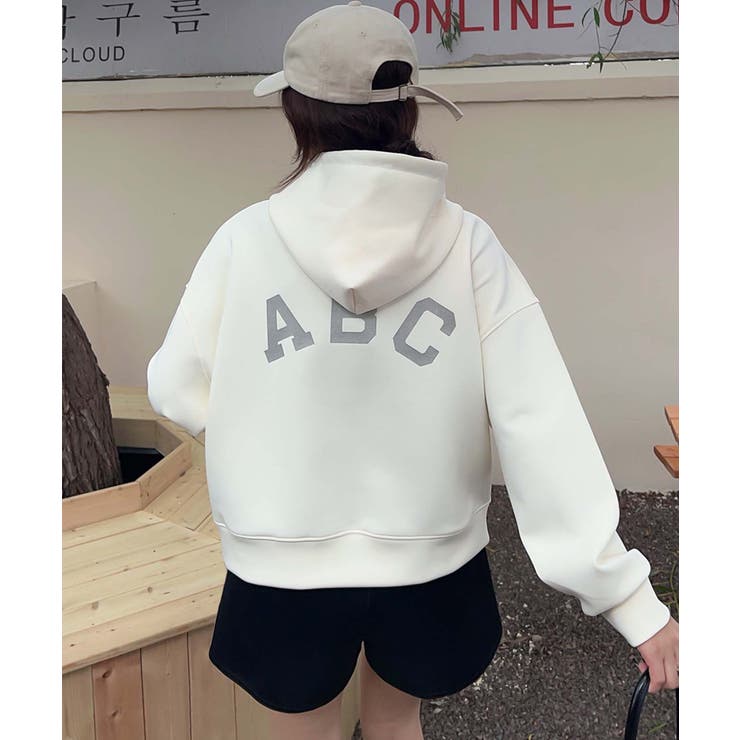ライトベージュ | 「ABC」ロゴプリントフーディー | aimoha 