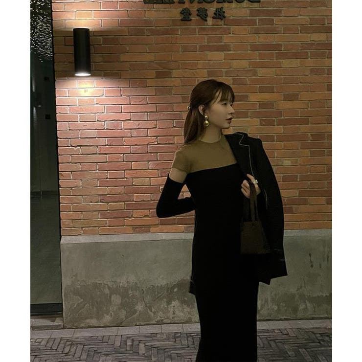 ワンピース 2トーンカラー肩開きニットロングワンピース 韓国