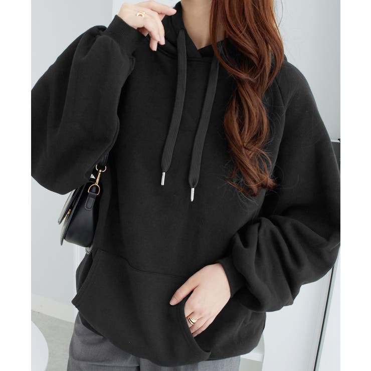 ブラック | 裏起毛パフ袖ゆったりパーカー       | alotta