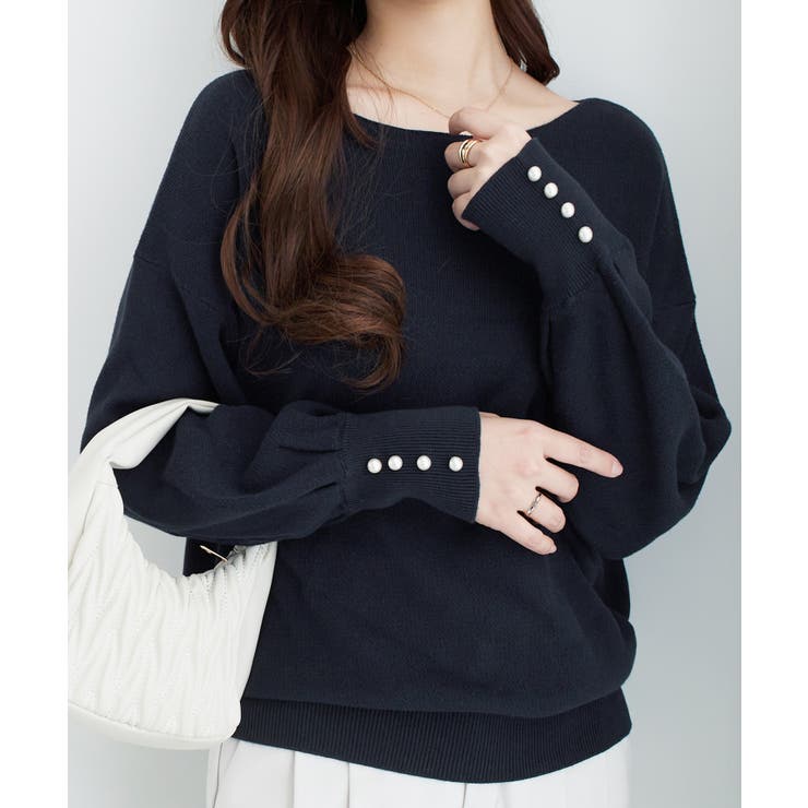 ボートネック×袖パールの上品トップス パール調ボタン付ミラノリブニット | alotta | 詳細画像24 