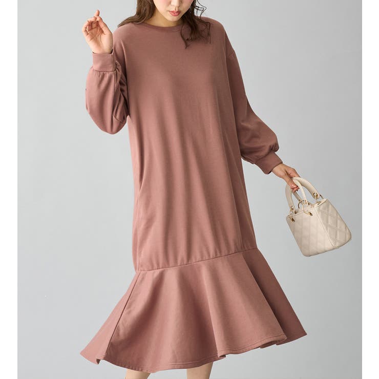 ピンク | 裏ファー裾フレアーゆったりワンピース   | alotta