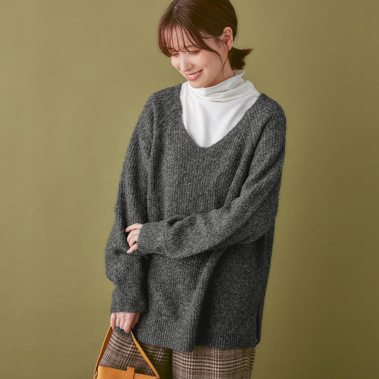 チャコール | ふわもっちりちくちくしない深Ｖネックニット | Viola e Viola