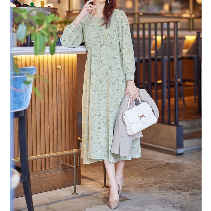 【美品】レストローズ　オペラローズタックワンピース　花柄　a582 L'EST ROSE - レストローズ 花柄 リボンベルト付き ワンピース