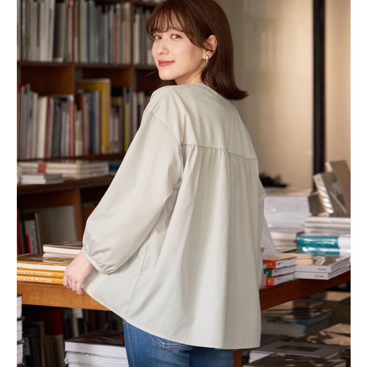 ライトグレー | なめらかポンチ異素材切替フレアートップス | Viola e Viola