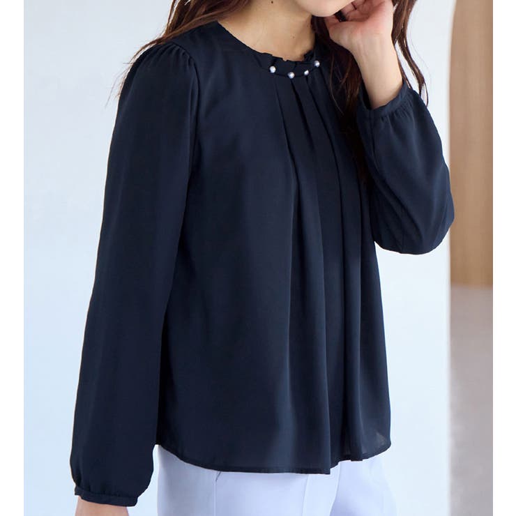 ネイビー | あったか裏地付ネックパールブラウス | alotta