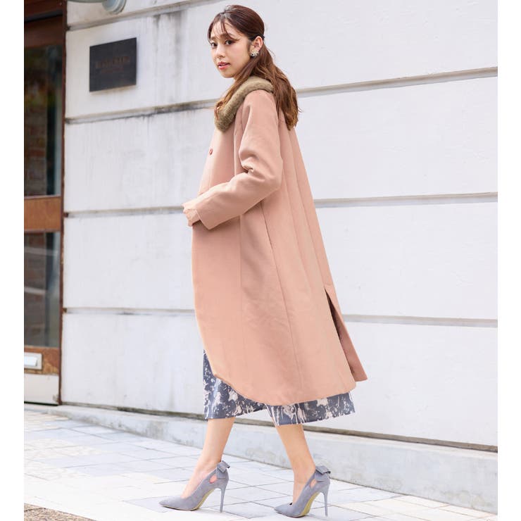 美人シルエットファー付ノーカラーコート[品番：ATTW0007500