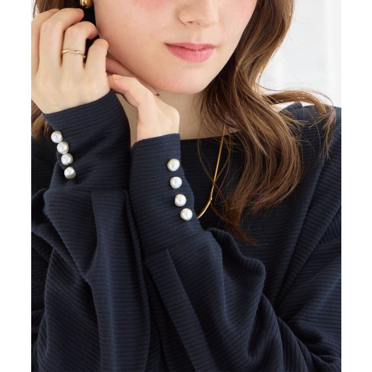 パール調ボタン柔らかカットソーゆるトップ | alotta | 詳細画像5 