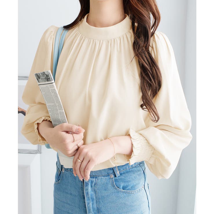アイボリー | ボリューム袖とろみブラウス | alotta