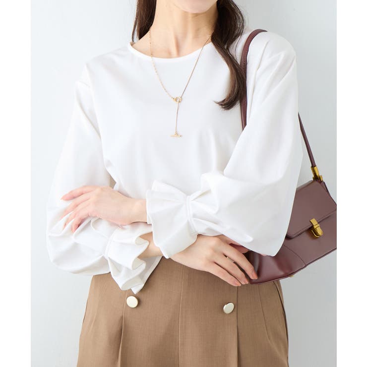 オフホワイト | 袖タックデザインプルオーバー       | alotta