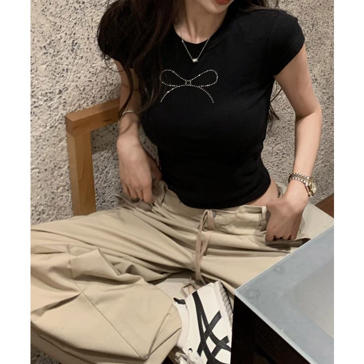 ラインストーン付きワンポイントリボンクロップド丈Tシャツ（T