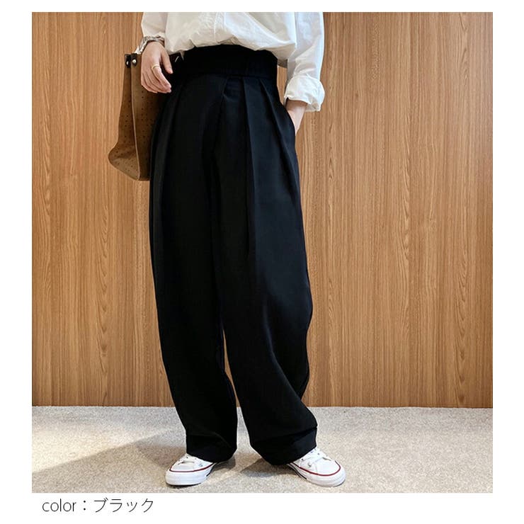 美シルエット 白シャツ風タンク×タックワイドパンツ 上下SET UNIQLOの新色タックワイドパンツで大人可愛いコーデを楽しもう