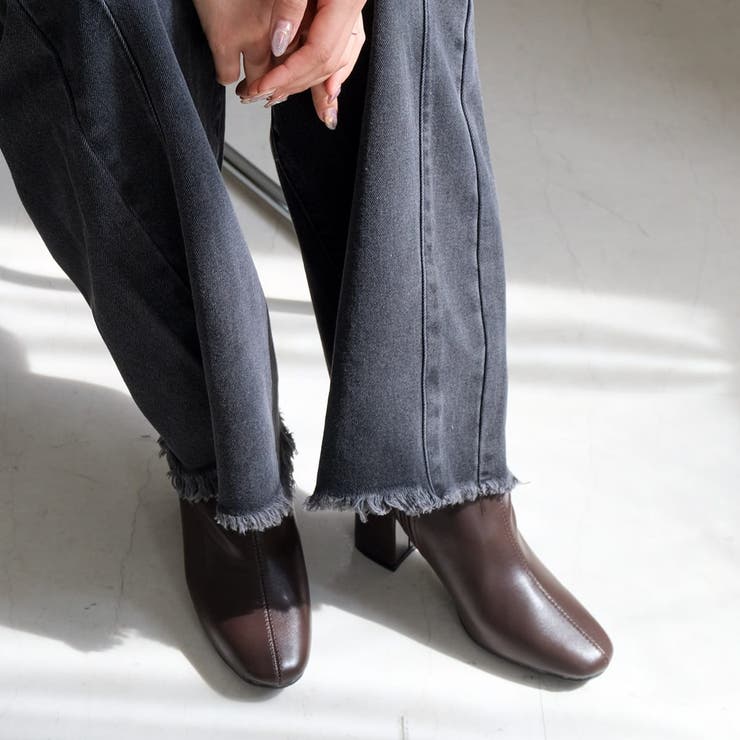 BEARDSLEY megumi ochi ショートブーツ✴︎イエナお好きな方にも BEARDSLEY megumi ochi ショートブーツ✴︎イエナお好きな方にも