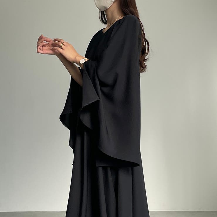 Louere スリットスリーブフレアワンピース[品番：AMTW0005420