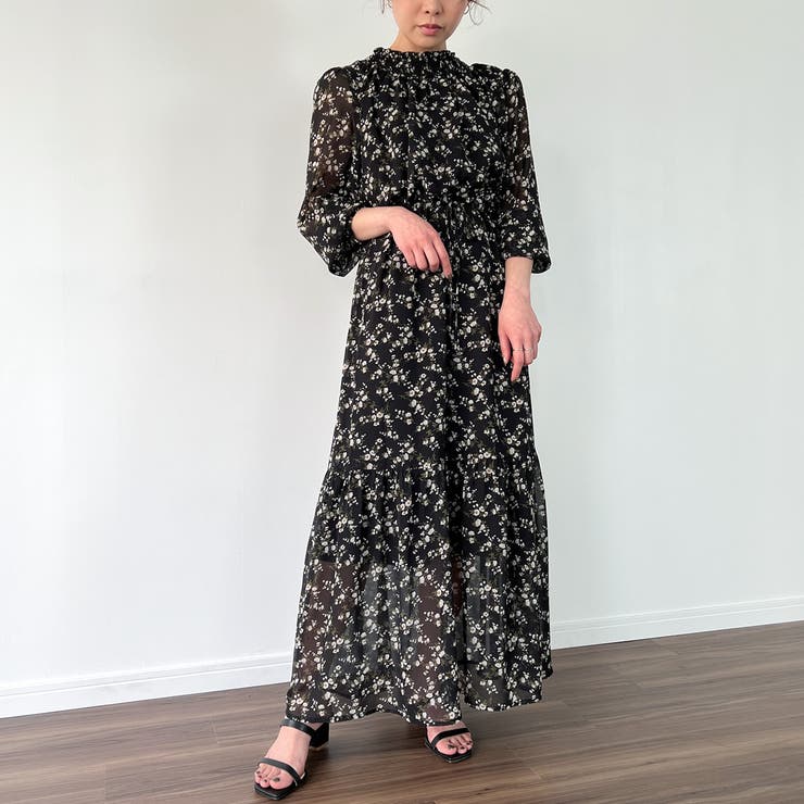 花柄ウエストリボンロングワンピース[品番：AMTW0003692