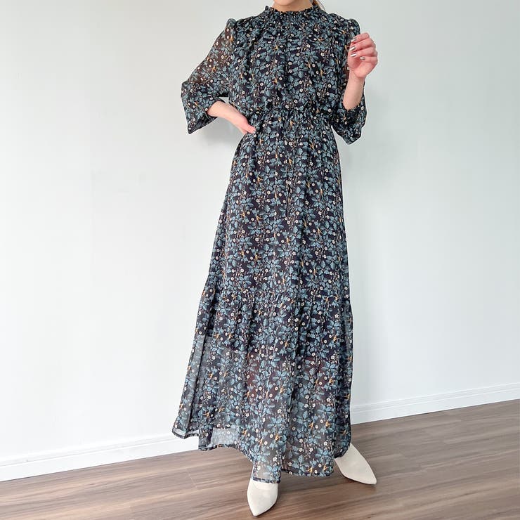 花柄ウエストリボンロングワンピース[品番：AMTW0003692