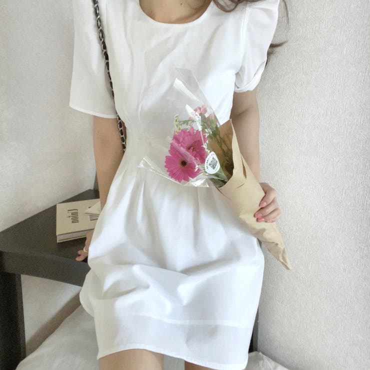 ホワイト | ショルダータックフレアミニワンピース | LAUIR