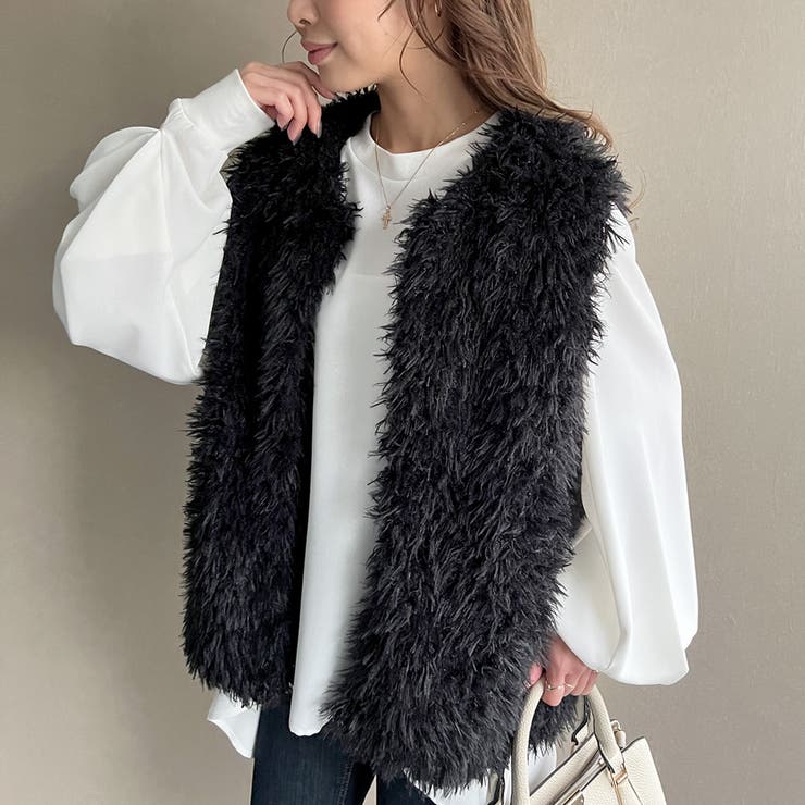 フェイクファーベスト[品番：AMTW0004877]｜JUNOAH（ジュノア ）の