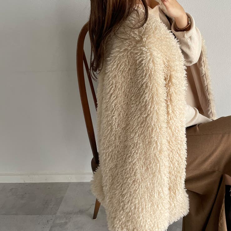 ノーカラーファーアウター[品番：AMTW0005005]｜JUNOAH（ジュノア ）の