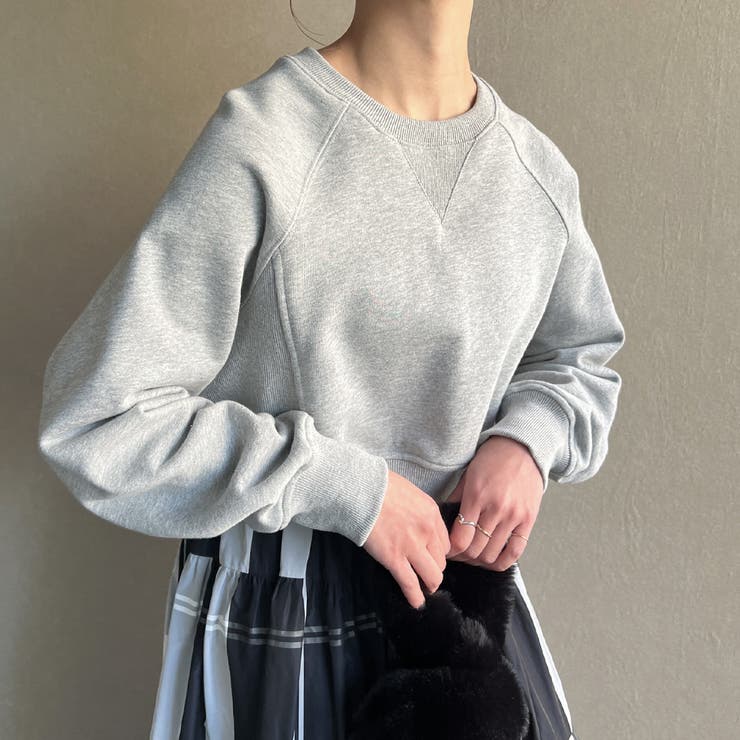 ショート丈Vガゼットラグランスウェット[品番：AMTW0005029]｜junoah