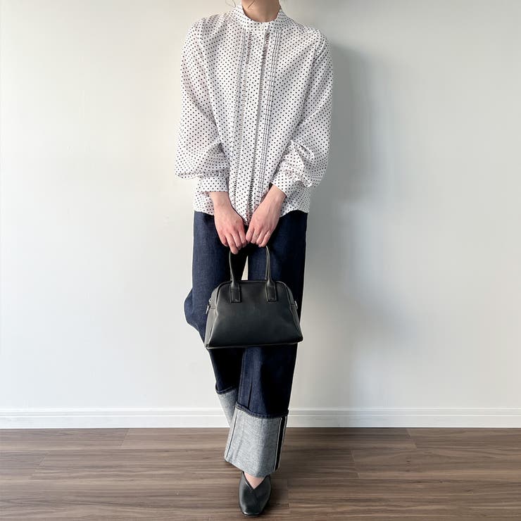 美品❣️ ADORE ピンタックブラウス 2022 黒 38 ウォッシャブル マットサテン ピンタックボウタイブラウス(51625114-2025