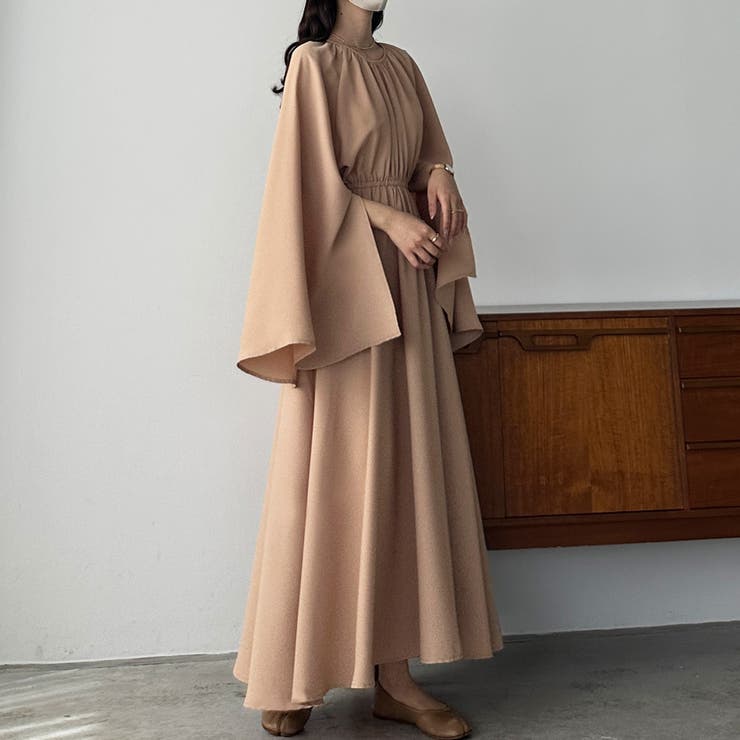 Louere スリットスリーブフレアワンピース[品番：AMTW0005420