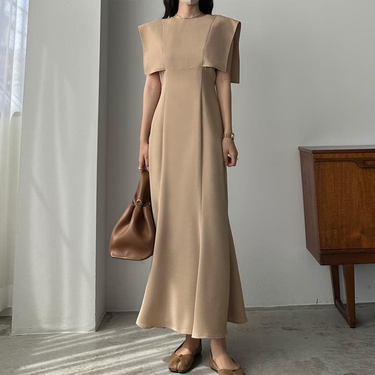 Louere ウエストカーブスクエアスリーブワンピース[品番:AMTW0005759