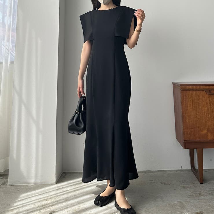 Louere ウエストカーブスクエアスリーブワンピース[品番:AMTW0005759