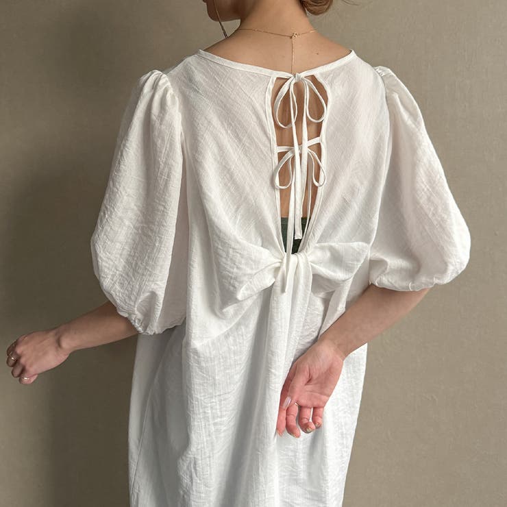 ホワイト | シボ加工バックオープンVネックワンピース【ペチスカートセット】 | JUNOAH