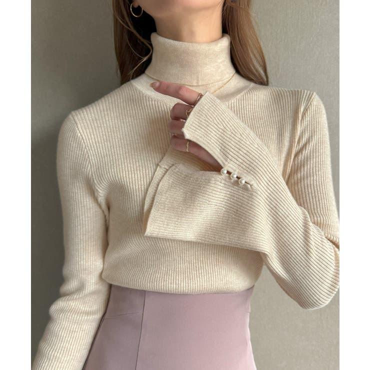 アイボリー | 袖口パールデザインタートルネックニットトップス | JUNOAH