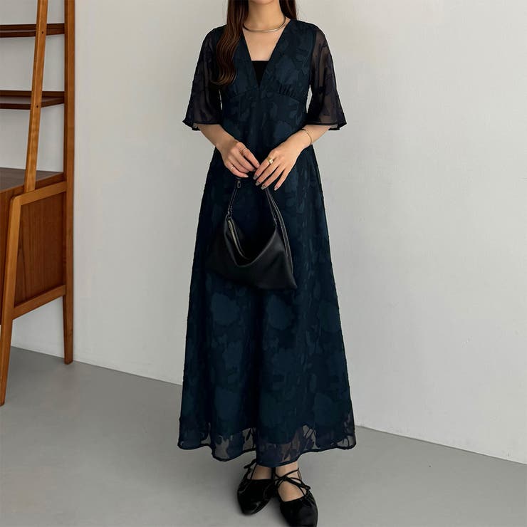 callautia シアーフラワージャガードVネックワンピース[品番