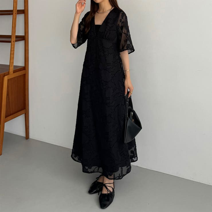 callautia シアーフラワージャガードVネックワンピース[品番