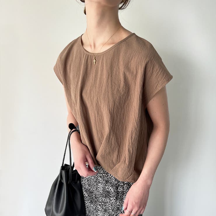 ドレーププルオーバーブラウス 品番 Amtw Junoah ジュノア のレディースファッション通販 Shoplist ショップリスト