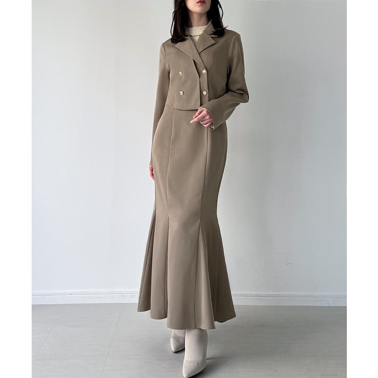 グレージュ | レイヤードデザインショートジャケット＋マーメイドキャミワンピースset | JUNOAH