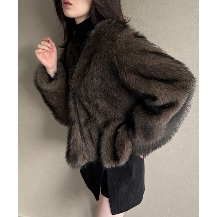 ジェンヌ　ファー付き2wayペプラムショートコート JENNE ぺプラムショートコート ジェンヌ ファー付き2wayペプラム