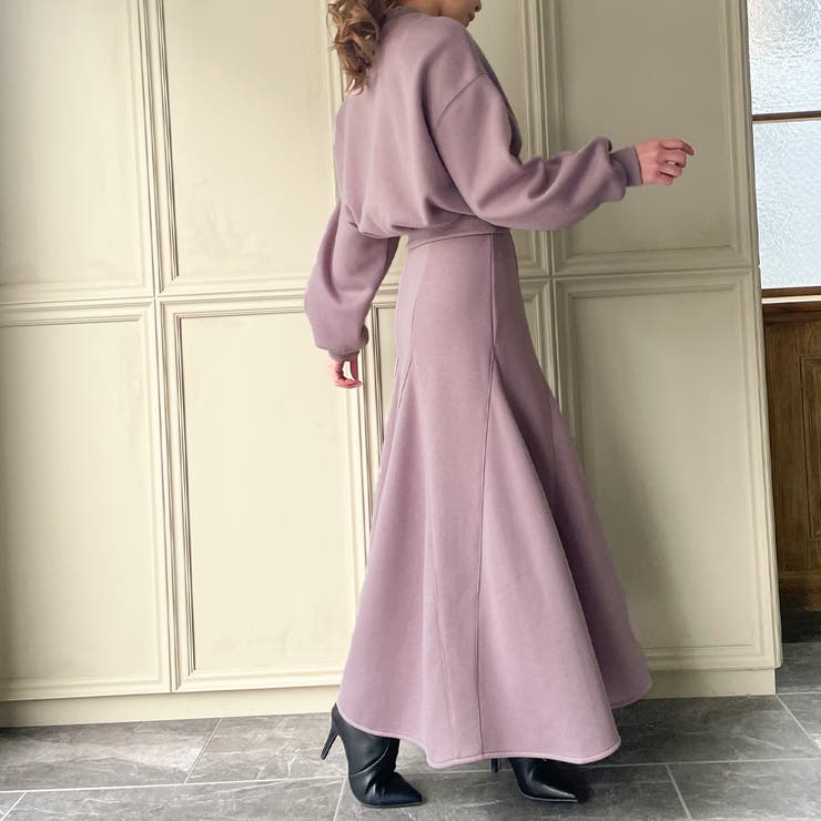 ショート丈トレーナー&マーメイドスカート スウェット