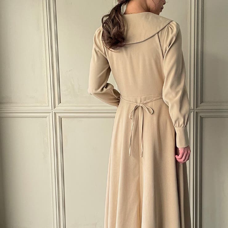 ビッグカラーセミフレアワンピース[品番：AMTW0002988]｜JUNOAH  