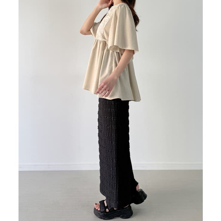 リネン刺繍レースギャザーブラウス[品番：AMTW0012310]｜JUNOAH