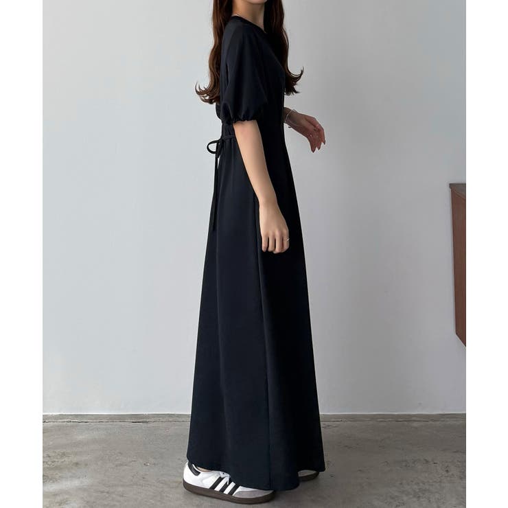 RED VALENTINO　透かし編みワンピース　パフスリーブ　リボン　黒　S RED VALENTINO 透かし編みワンピース パフスリーブ リボン 黒 S
