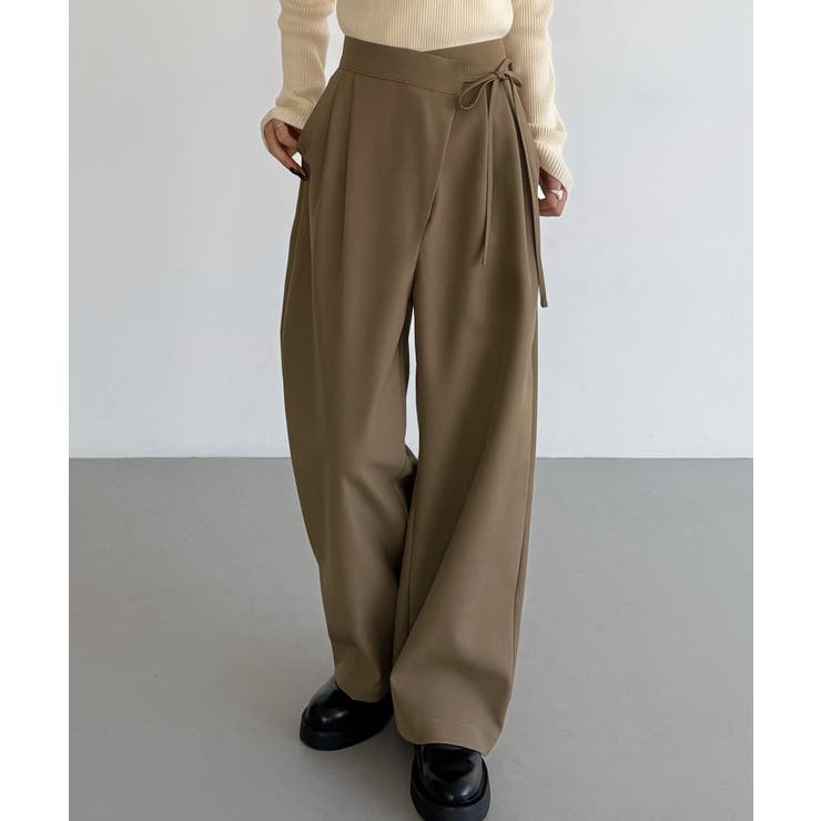 FUJI ベージュ プリーツ入り スラックス M callautia 薄手ラップリボンスラックスパンツ（裏地無し）[品番