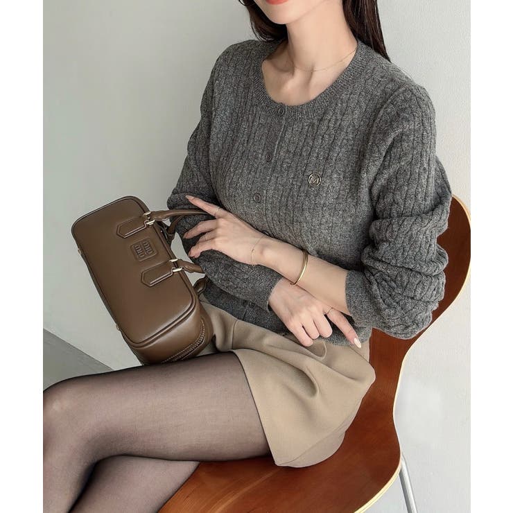 Meiru ロゴモチーフケーブルショートニットカーディガン | JUNOAH | 詳細画像11 